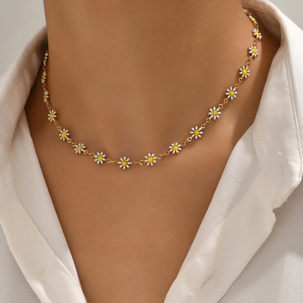 Chloe & Co. Blooming Daisy Chain Collection