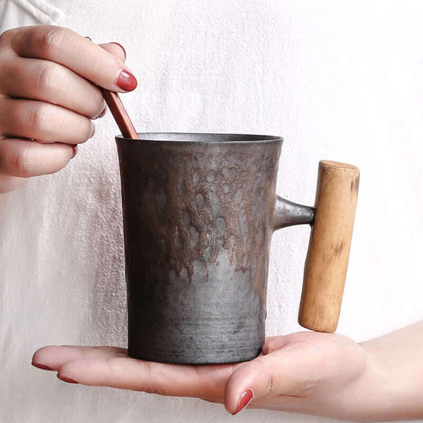 Japanese Retro Mug with Rust Glaze and Wooden Handle